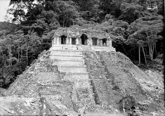 Temple des inscriptions- 1951